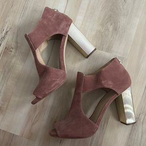 Michael Kors Mauve/Gold Heels